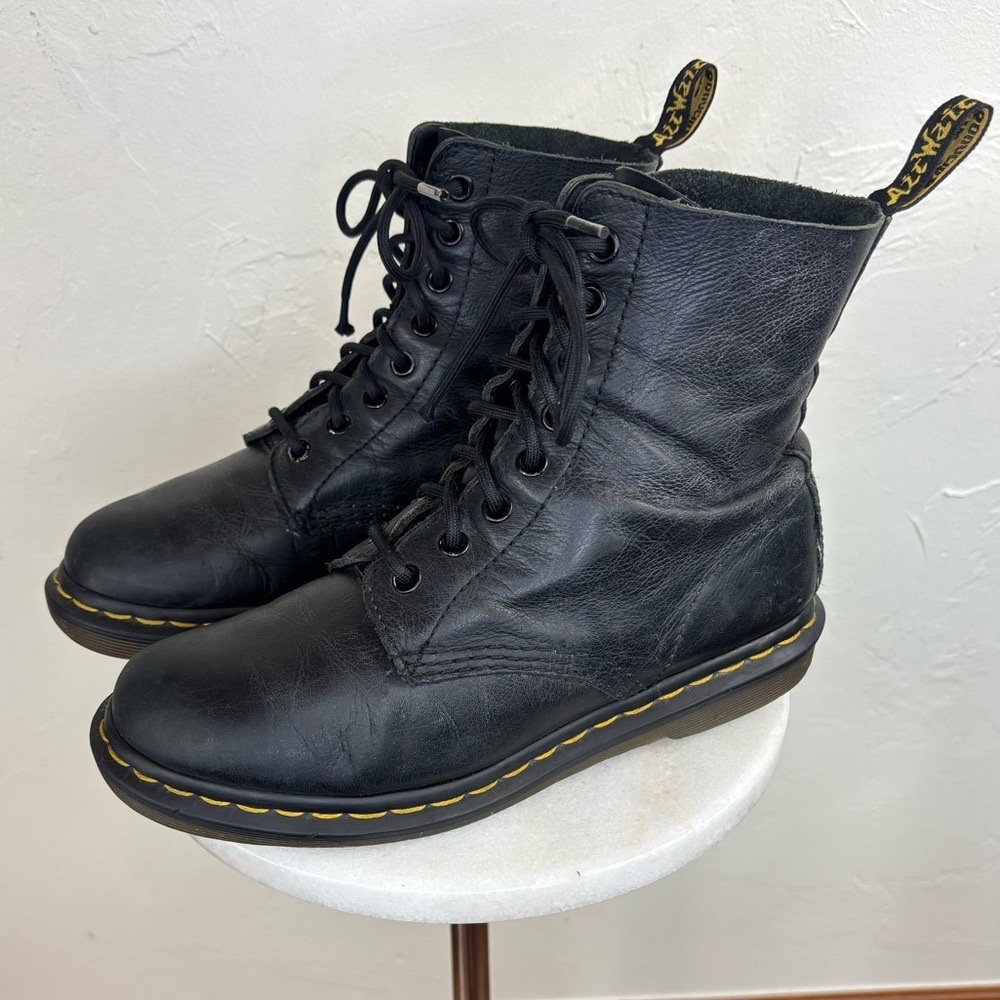 DR. MARTENS Women's Leather Combat Boot Shoe Black Airway High Top Lace Ankle 7